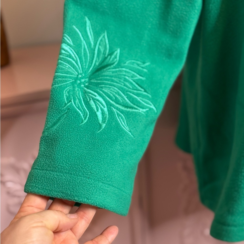 Women’s Susan Graver XL Green fleece Button-Up Coat with Floral‎ Embroidery - Picture 4 of 6